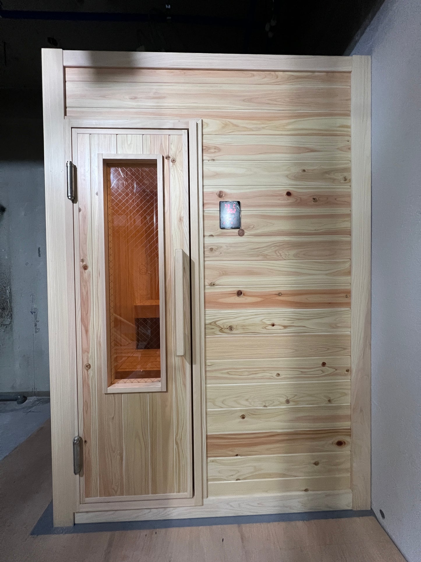 ロウリュ式サウナ HINOKI Cタイプ